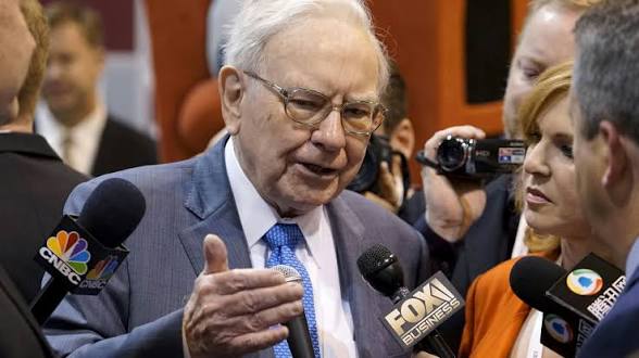 Warren Buffett: The Long Game of Value and Virtue